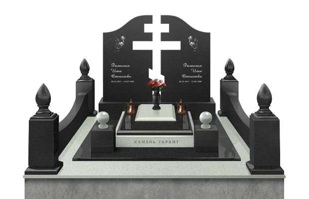 Мемориальный комплекс с волной, плитами и поребриком